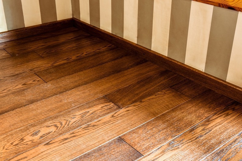 пол из инженерной доски с покрытием инженерная доска с покрытием